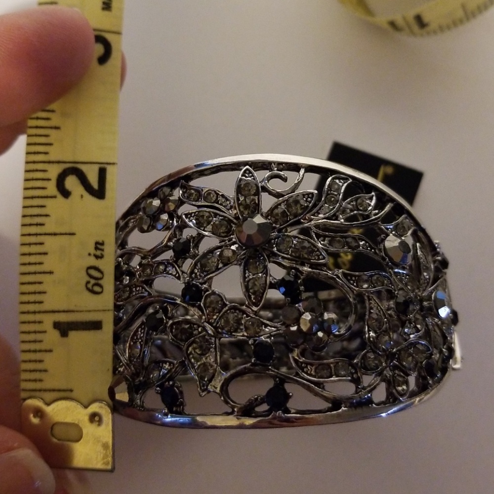 Cookie Lee crystal hinged bangle